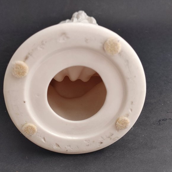 Vintage German Taube Porcelain Victorian Courting Bowing Male Figurine - Picture 9 of 10